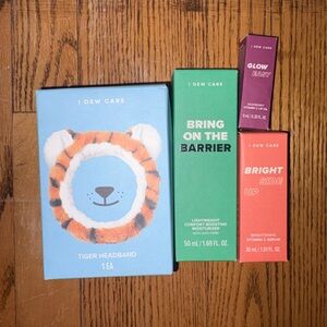 I Dew Care Skincare Set with Tiger Headband - Blue, Green, Red